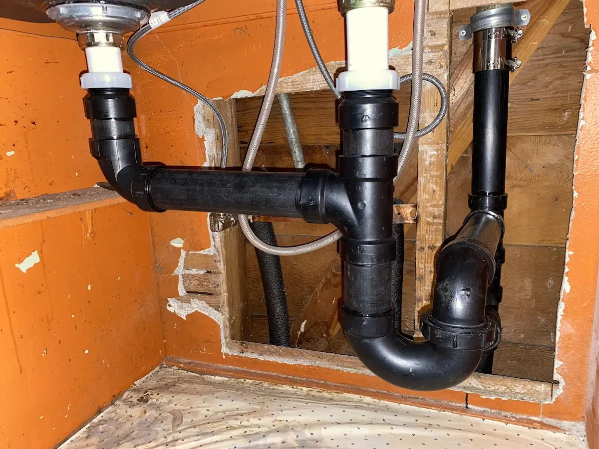 Professional Pipe Bursting equipment and tools on the job in Lindsborg